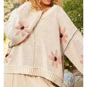 POL Cozy Oversized Floral Chenille‎ Sweater Beige Pink Charcoal SMALL V-Neck